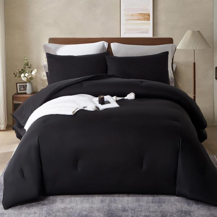 Twin Comforter Set, 4 Pieces Soft Bedding Sets for All Seasons, Bed in a Bag with 1 Down Alternative Duvet Insert 68×90 Inches, 2 Pillowcases and 1 Fitted Sheet (Twin/Twin XL Size, Black)